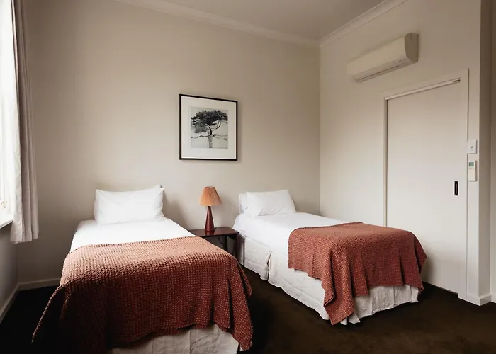 Naughtons Hotel Melbourne